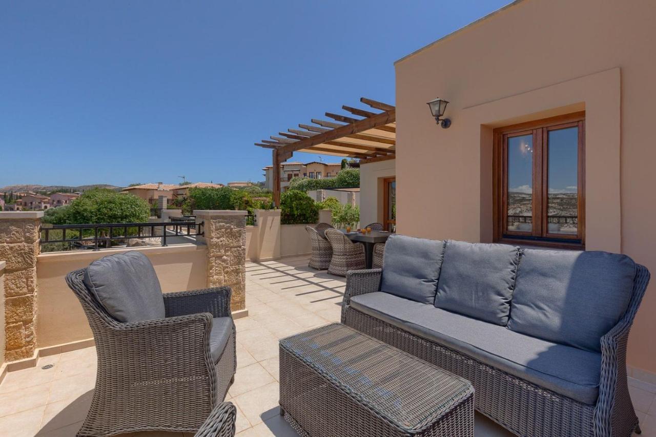 Aphrodite Hills Holiday Residences Junior Villas 3 Bedroom Junior Villa With Communal Pool - Fz02 * Paphos