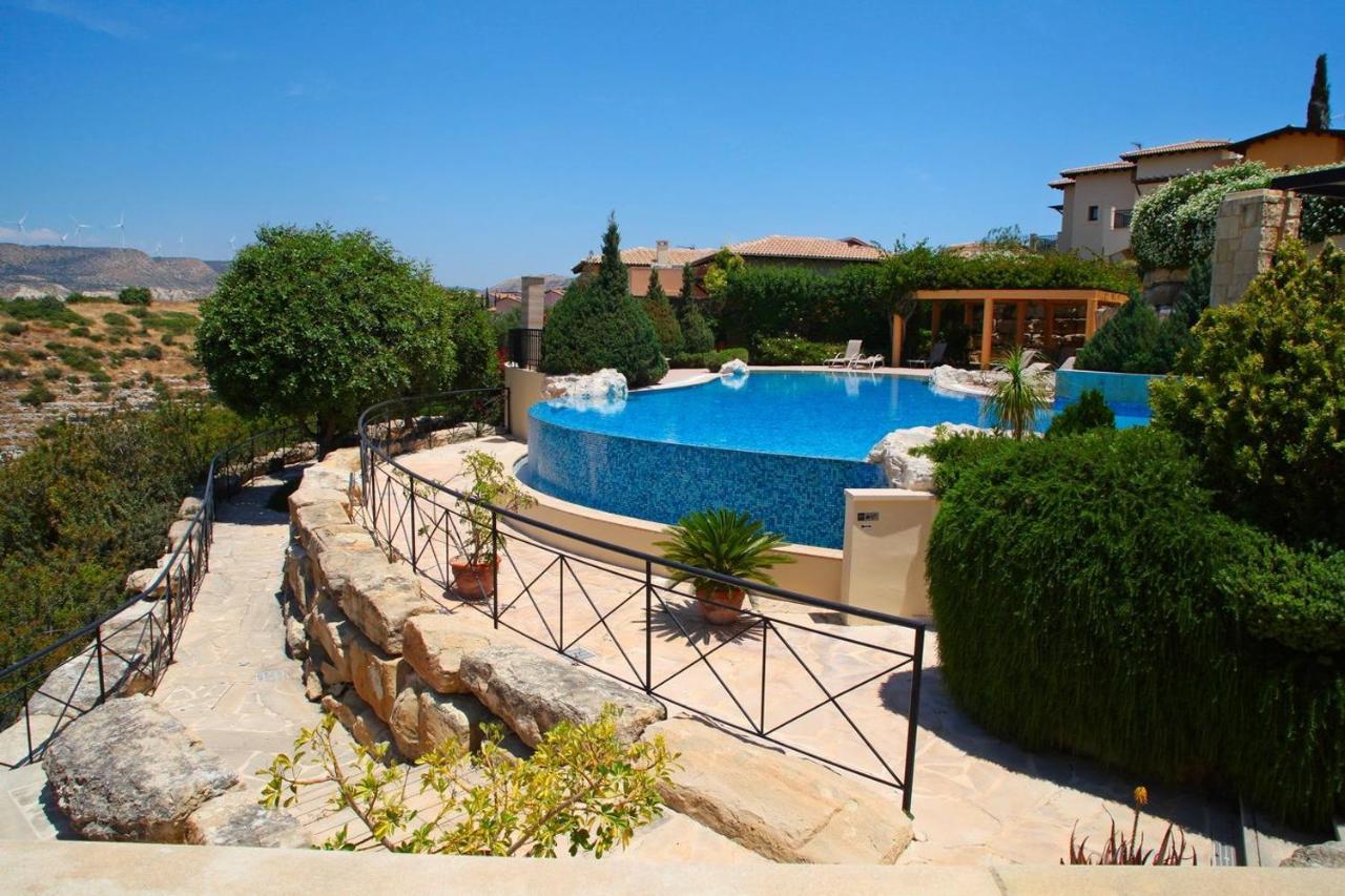 Aphrodite Hills Holiday Residences Junior Villas 3 Bedroom Junior Villa With Communal Pool - Fz02 Villa Paphos