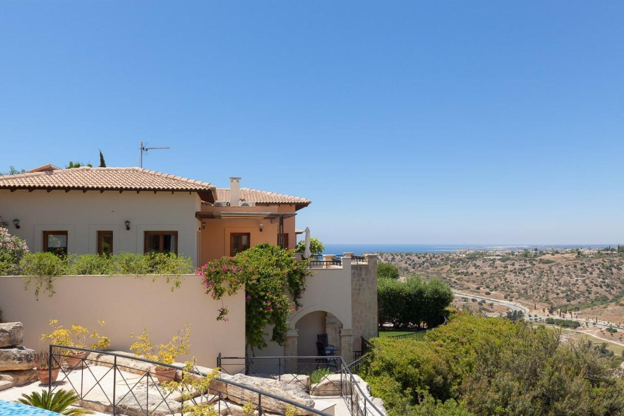 Aphrodite Hills Holiday Residences Junior Villas 3 Bedroom Junior Villa With Communal Pool - Fz02 * Paphos