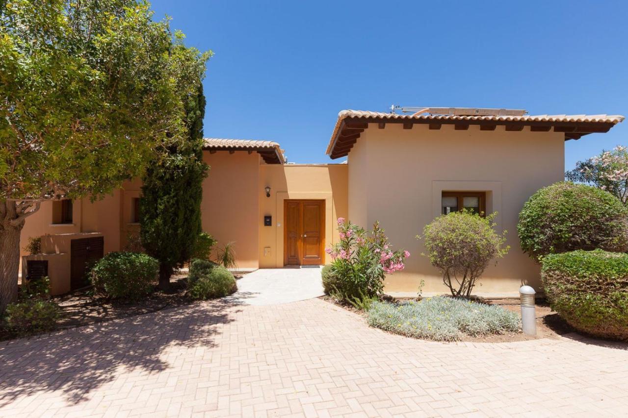 Aphrodite Hills Holiday Residences Junior Villas 3 Bedroom Junior Villa With Communal Pool - Fz02 Villa