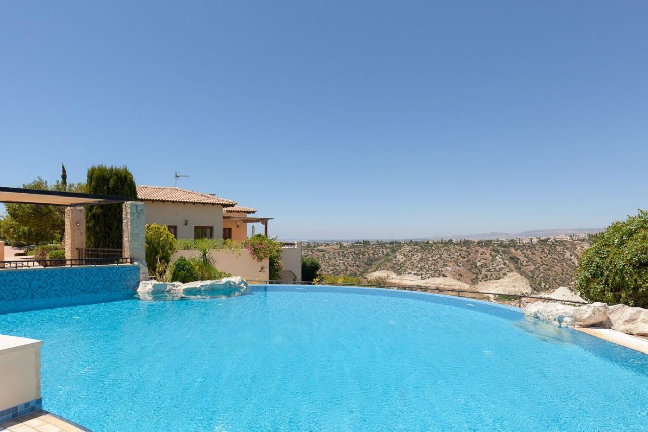 Aphrodite Hills Holiday Residences Junior Villas 3 Bedroom Junior Villa With Communal Pool - Fz02 Villa *